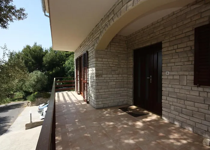 Gostinjska kuća Apartments And Rooms By The Sea Supetarska Draga - Gonar, Rab - 2002