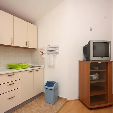 Apartments And Rooms By The Sea Supetarska Draga - Gonar, Rab - 2002 Guest house 3*